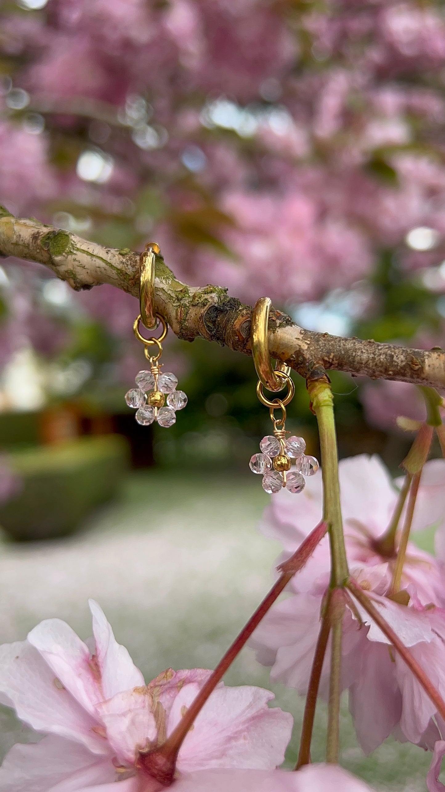 Boucles d'oreilles pâquerette roses| Théia Bijoux