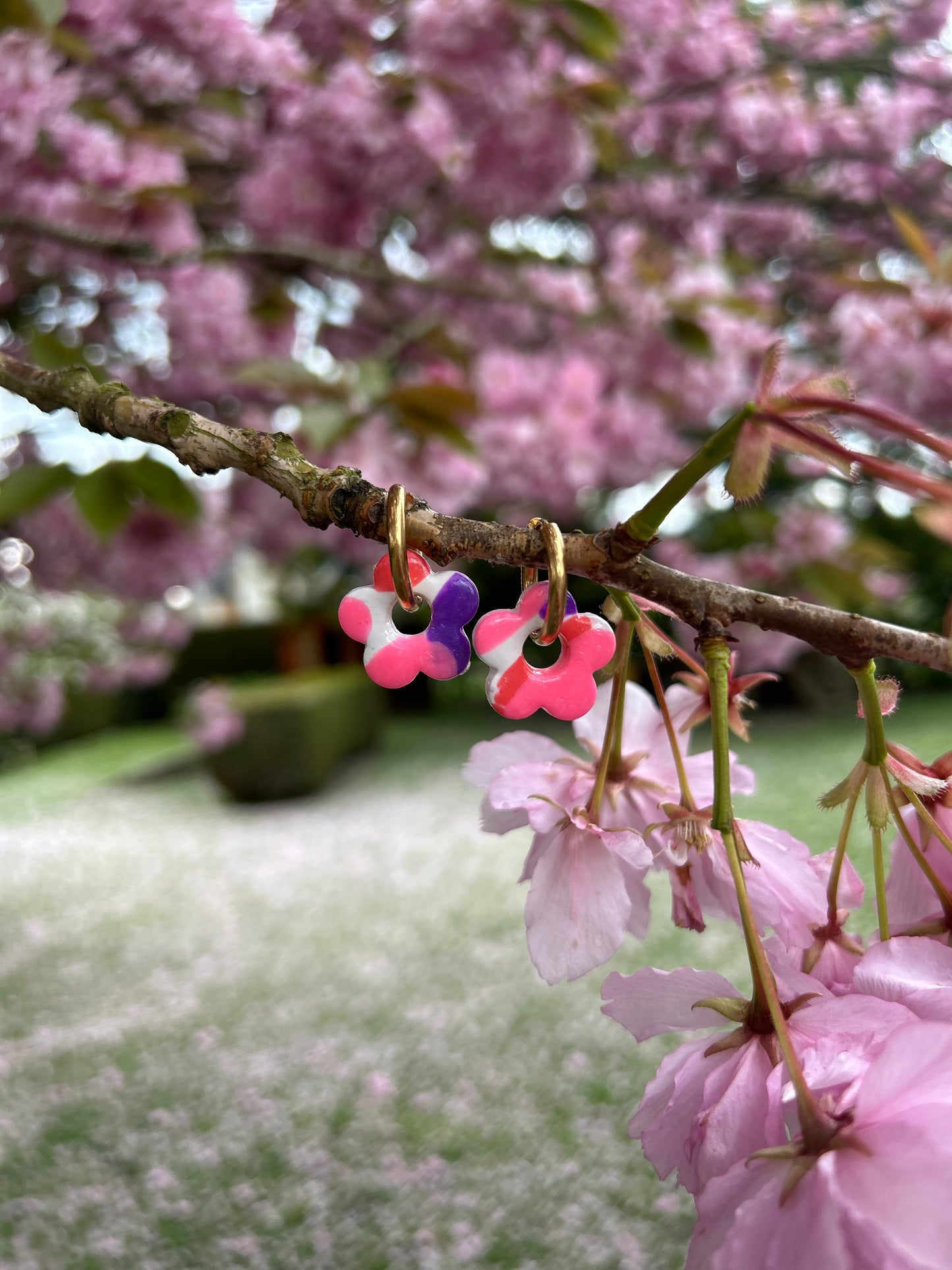 Boucles d’oreilles Margarita rose et violette | Théia Bijoux