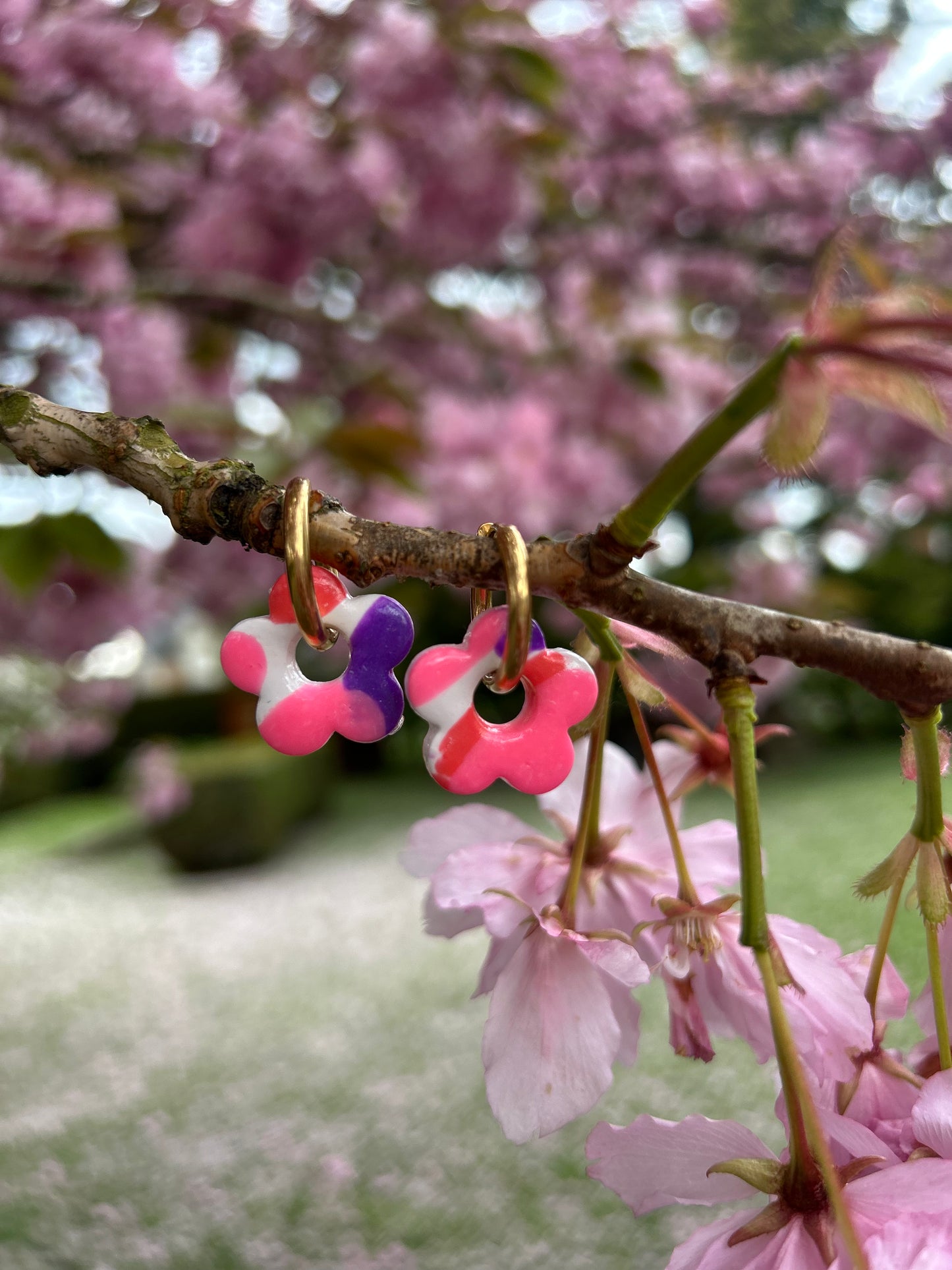 Boucles d’oreilles Margarita rose et violette | Théia Bijoux