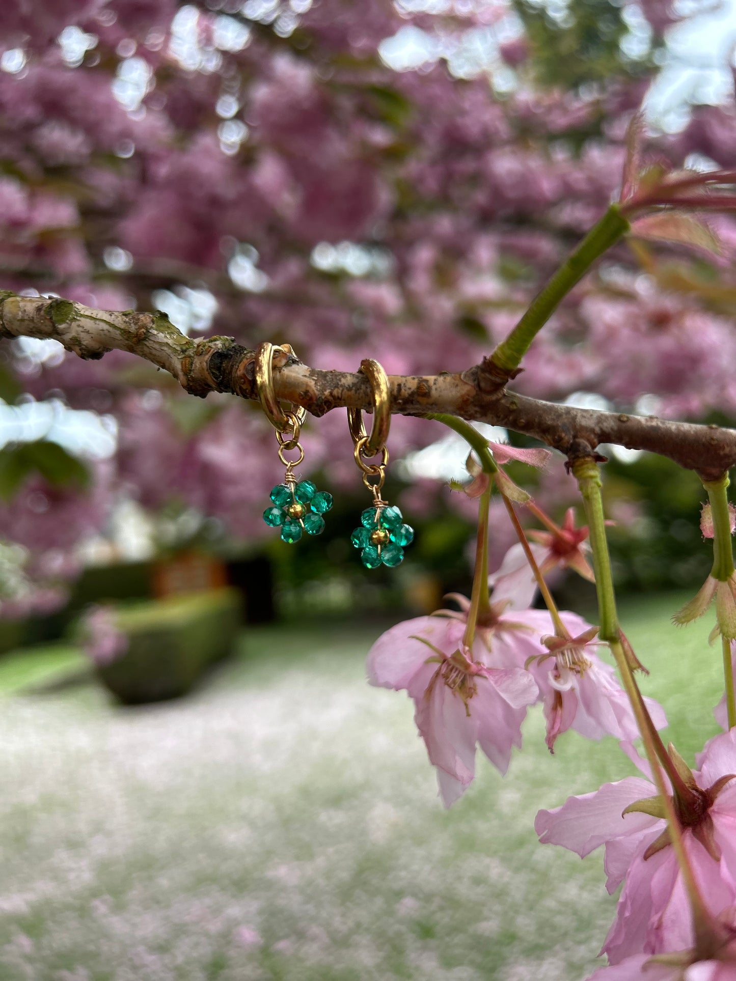 Boucles d'oreilles pâquerette vertes | Théia Bijoux