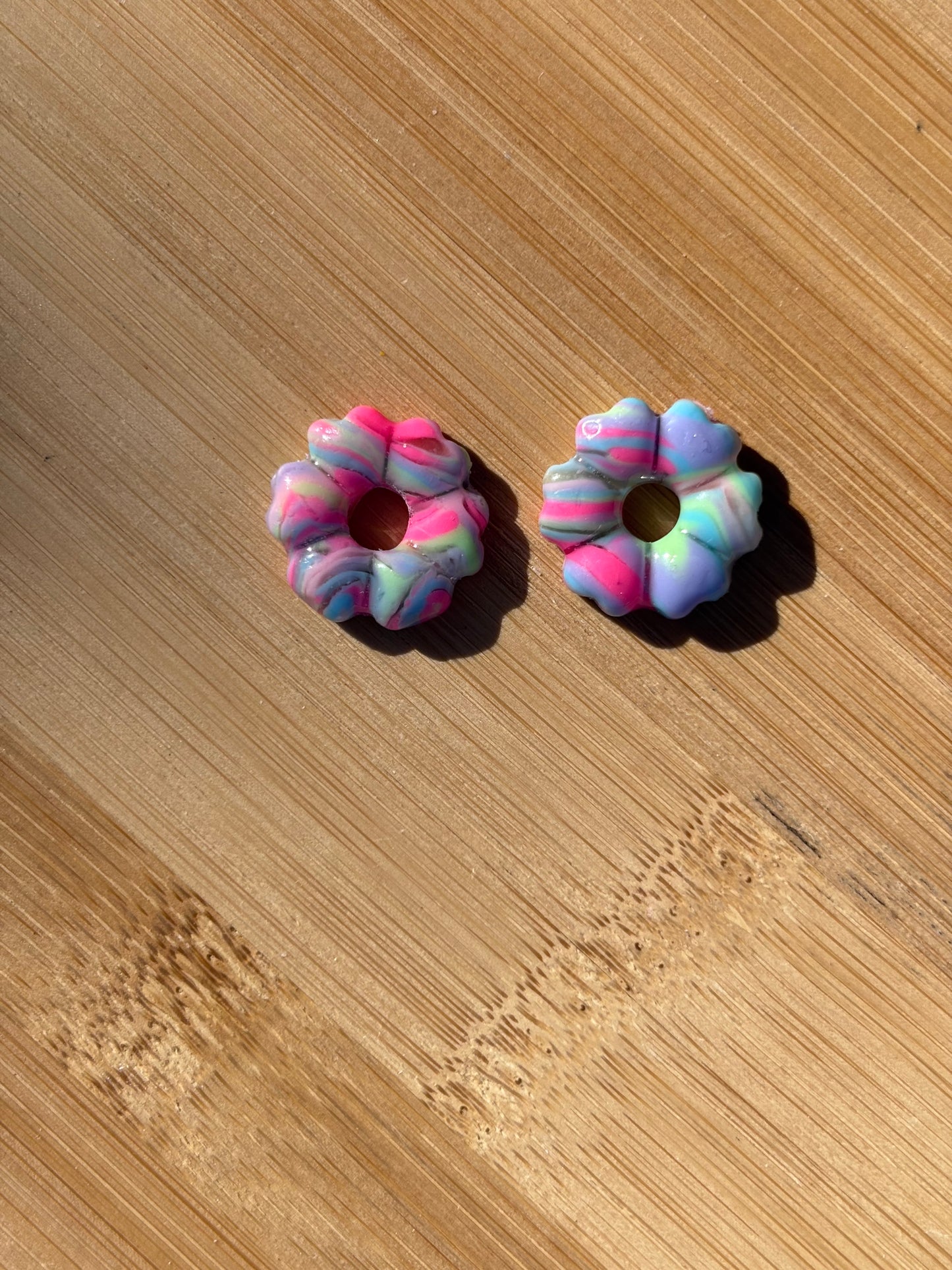 Créoles Camélia pastel | Théia Bijoux