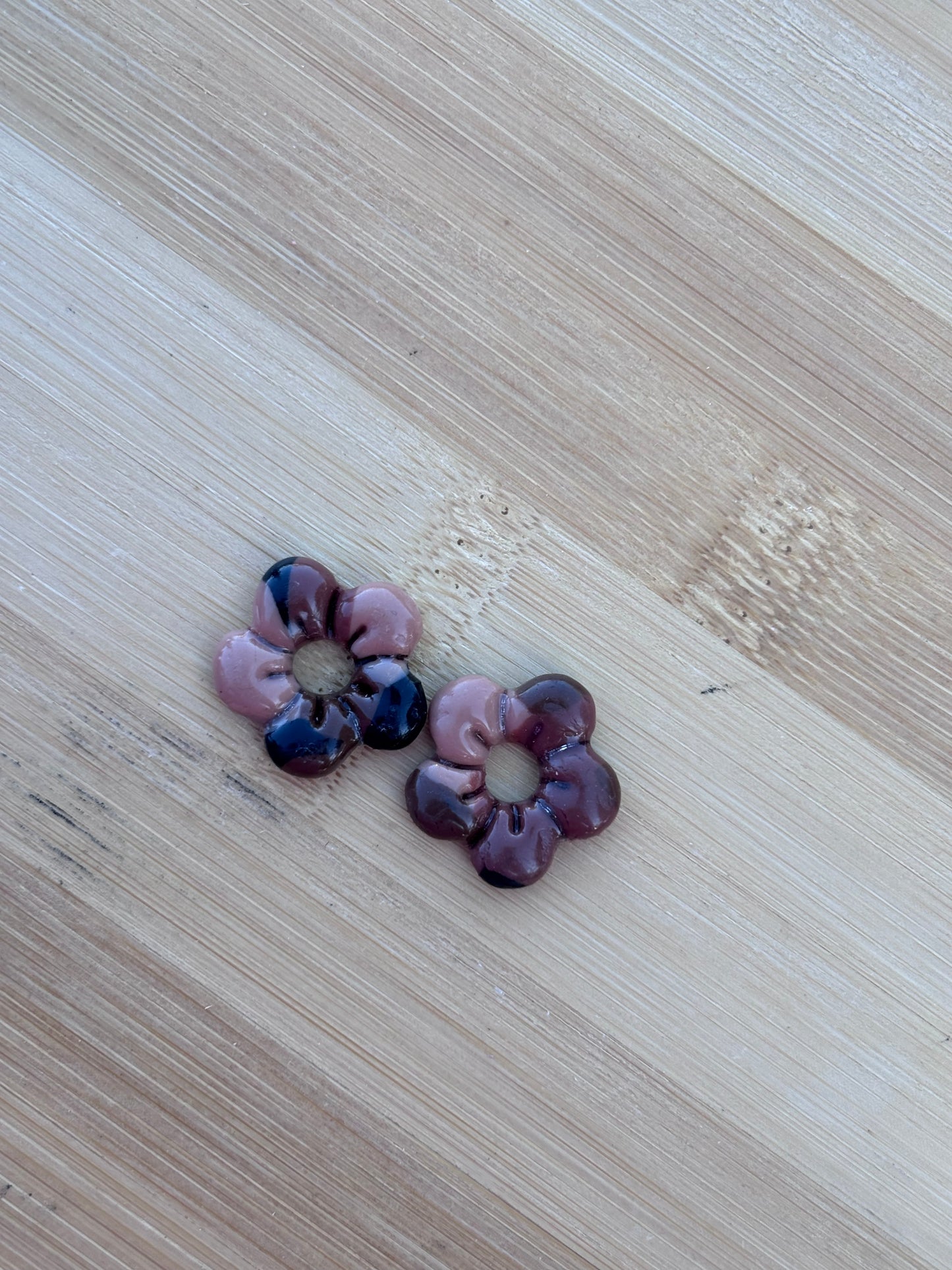 Créoles Capucine camouflage | Théia Bijoux