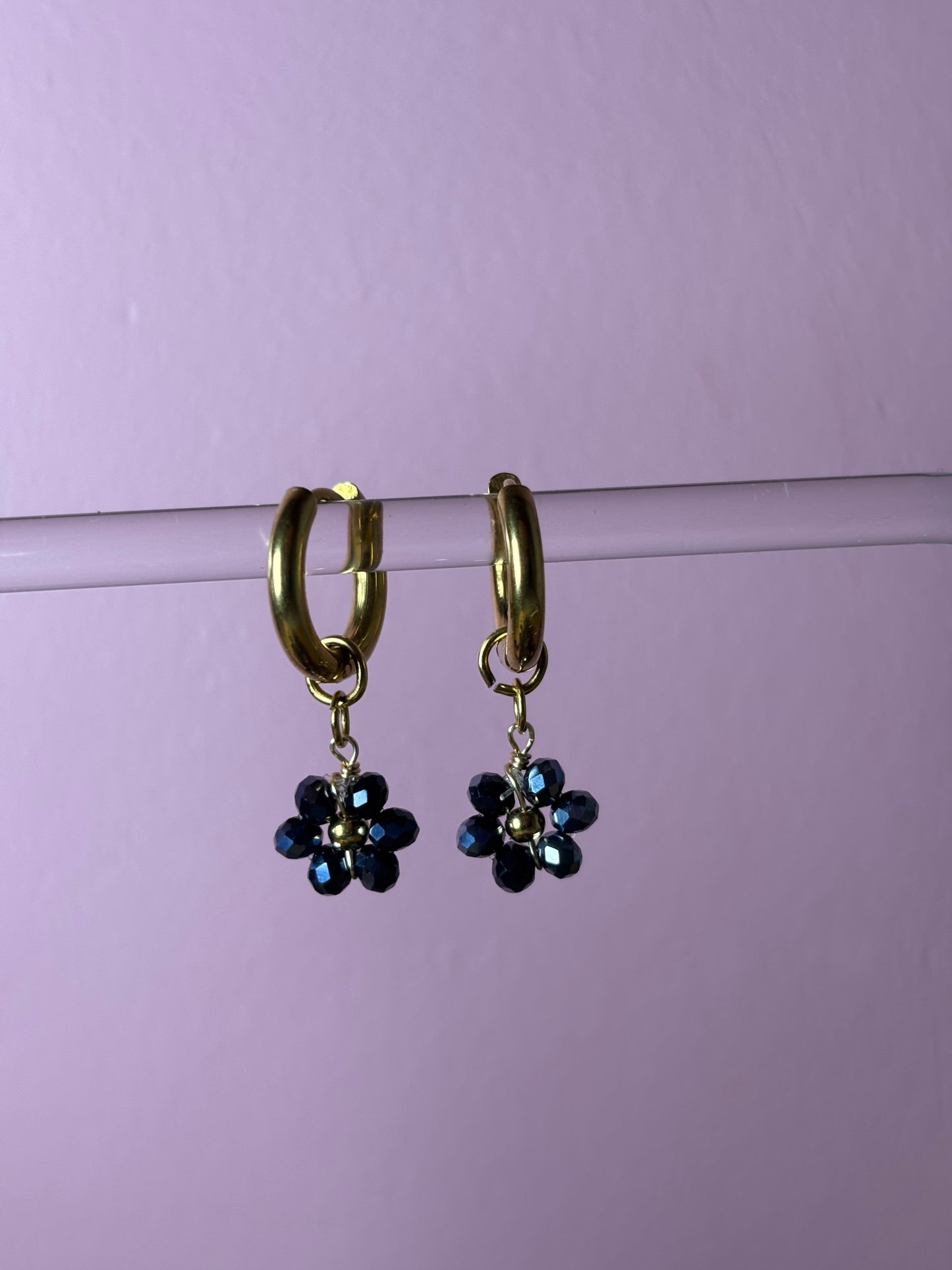 Boucles d'oreilles pâquerette anthracite | Théia Bijoux