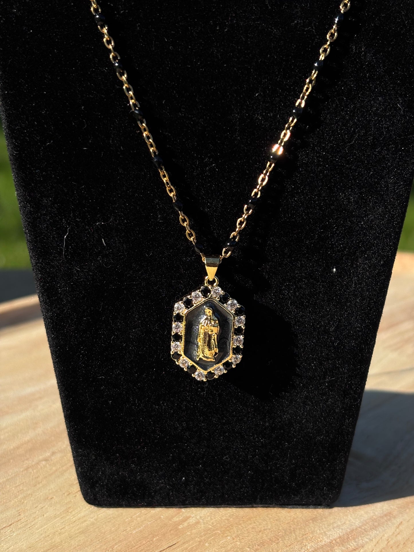 Collier Virgo noir | Théia Bijoux