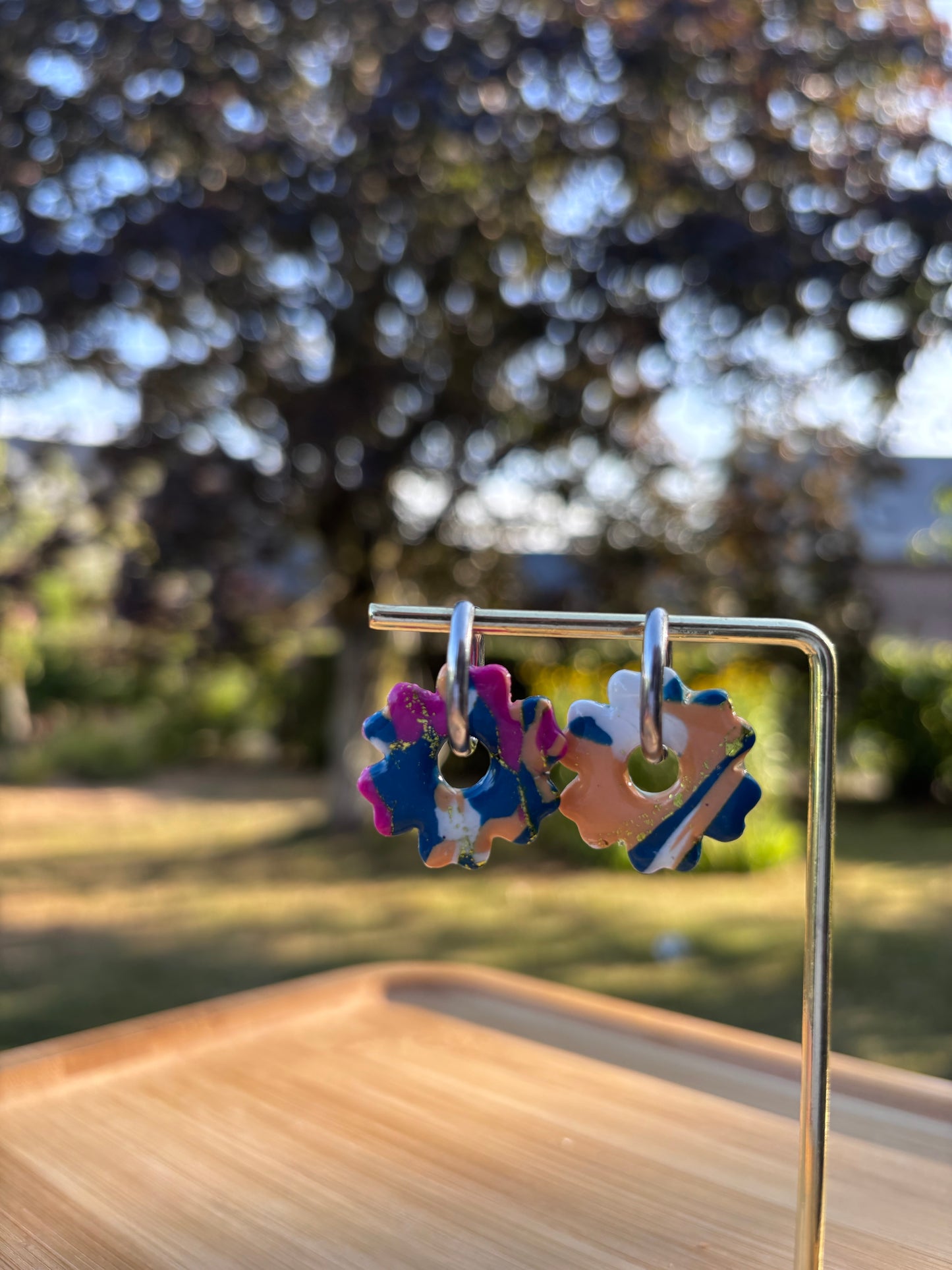 Créoles Lila orange et bleu | Théia Bijoux