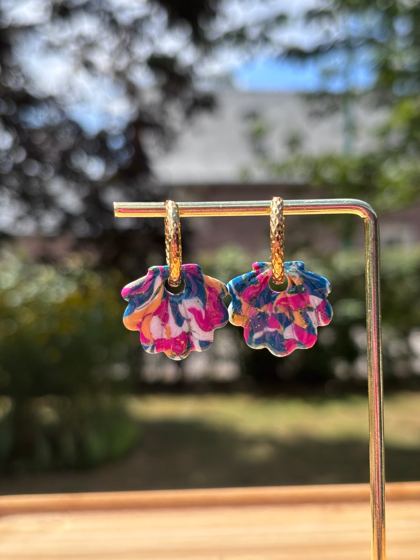 Créoles coquillage pop | Théia Bijoux