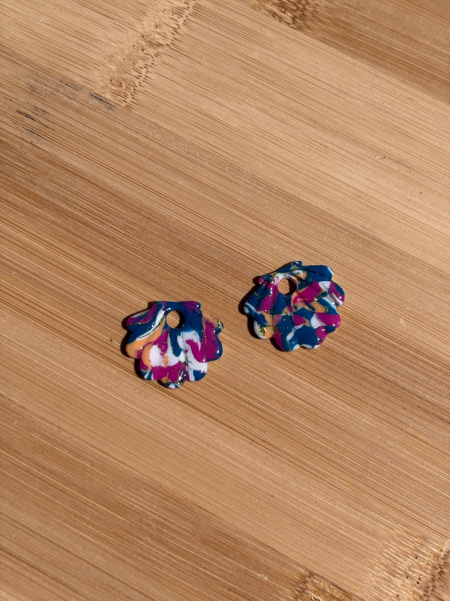Créoles coquillage pop | Théia Bijoux