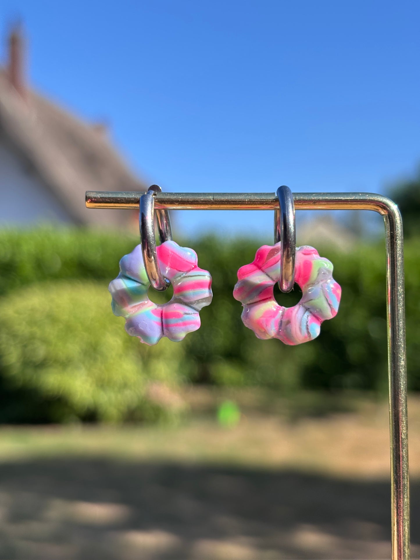 Créoles Camélia pastel | Théia Bijoux