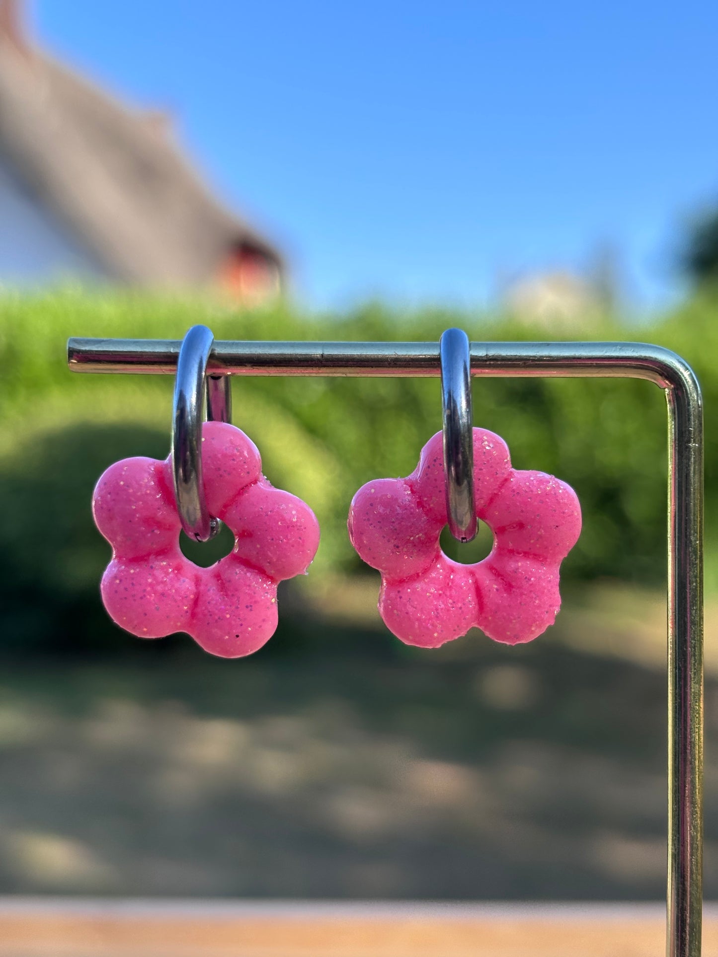 Créoles Capucine rose flash | Théia Bijoux