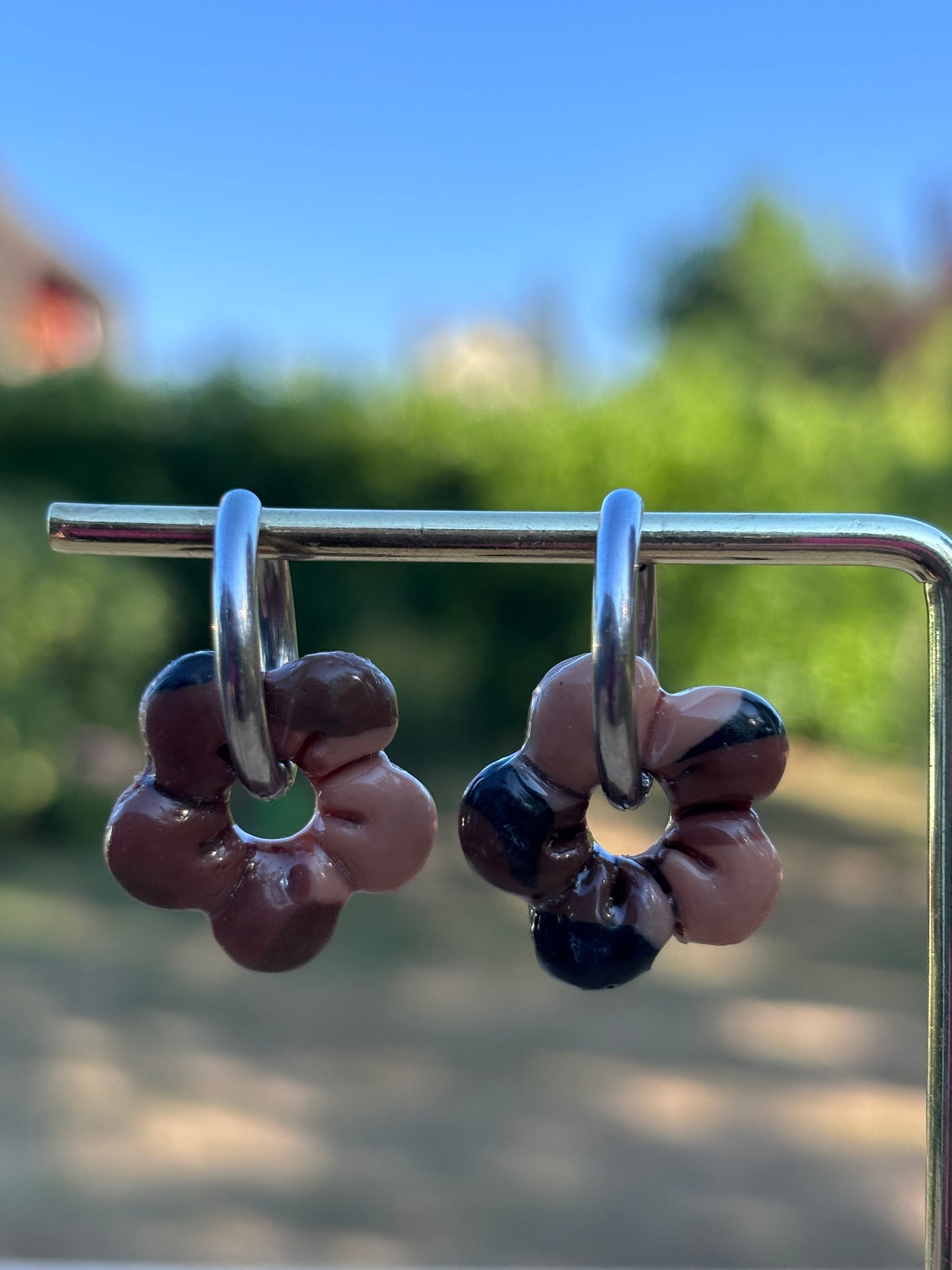 Créoles Capucine camouflage | Théia Bijoux