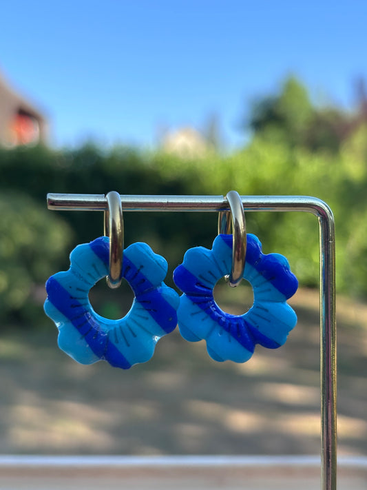 Créoles Gisèle rayées bleu | Théia Bijoux