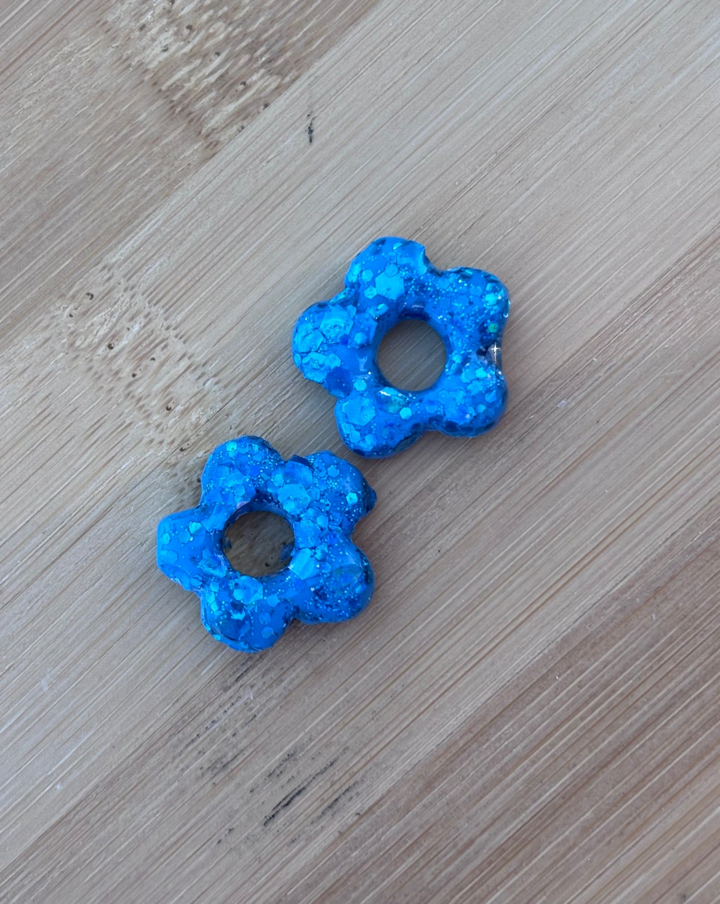 Créoles Margarita bleu pailletté | Théia Bijoux