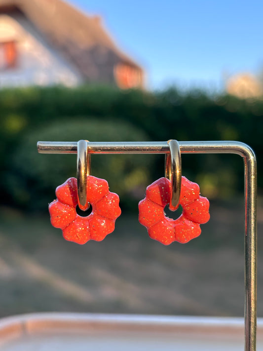 Créoles Camélia orange pailletté | Théia Bijoux