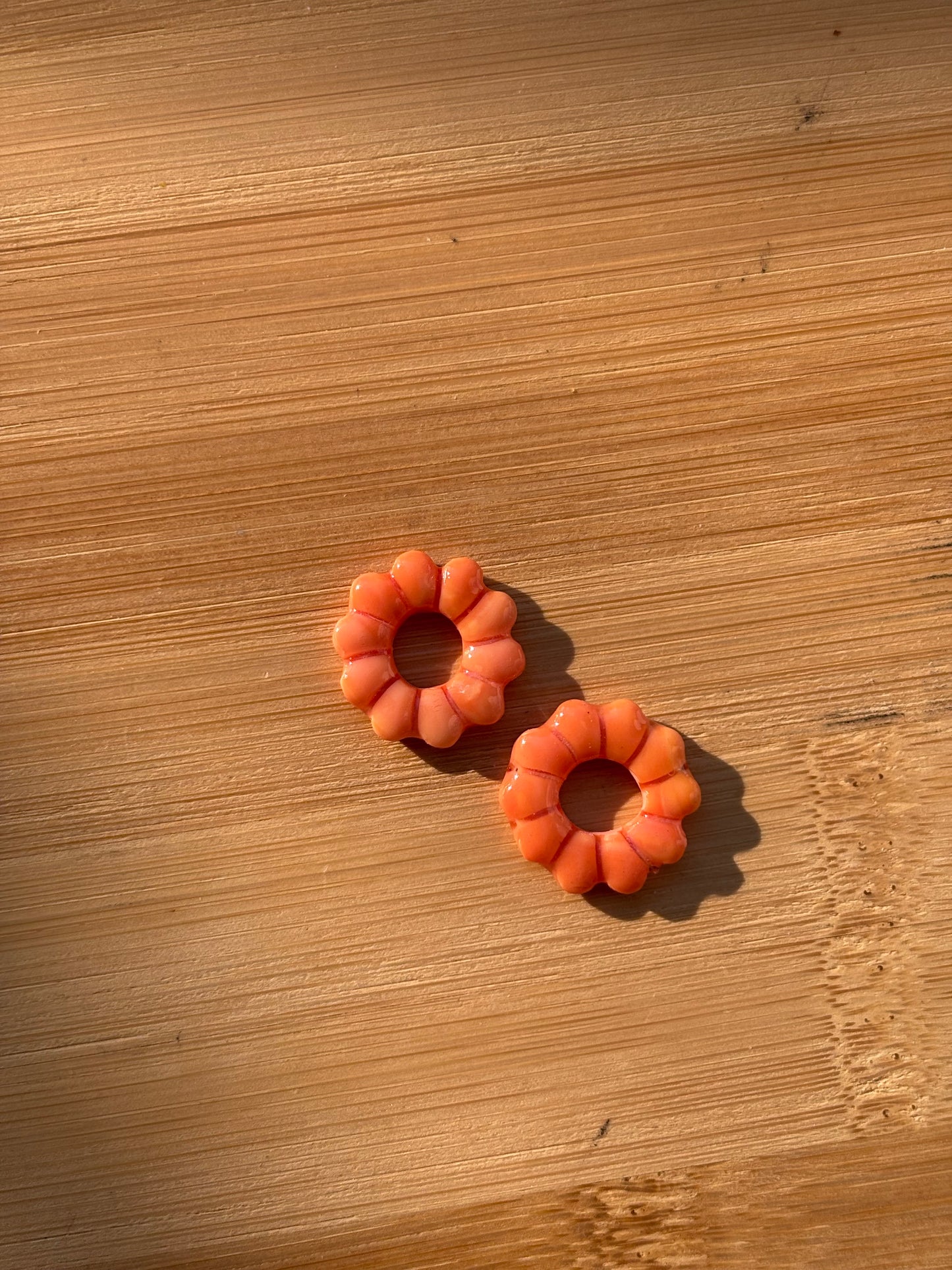 Créoles Rose orange | Théia Bijoux