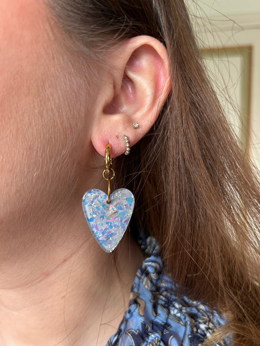 Boucles d’Oreilles Ophélia avec Pendentif Cœur Holographique | Theia Bijoux